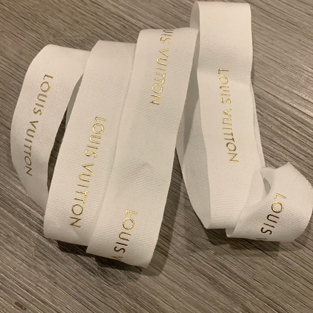 Louis Vuitton white ribbon